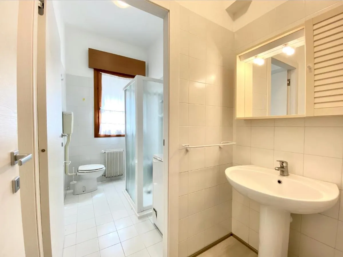 Villa Santin Carraro Immobiliare - Family Apartments Lido di Jesolo 0*,