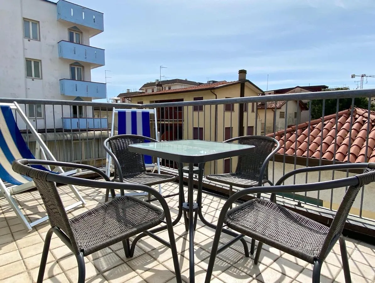 Villa Santin Carraro Immobiliare - Family Apartments Lido di Jesolo Italië
